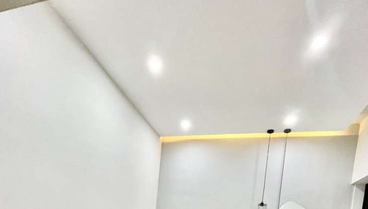 Bán nhà Tam Khương 48m2 x 5 tầng, mt5,6m, 10m ra oto 7 chỗ, gần phố, nở hậu, 6,4 tỷ